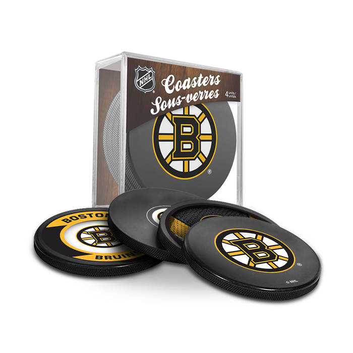 Coffret de 3 souvenirs de la LNH des Bruins de Boston. Comprend : 1 rondelle de hockey classique officielle de la LNH, 4 sous-verres et 1 support pour appareil multimédia.